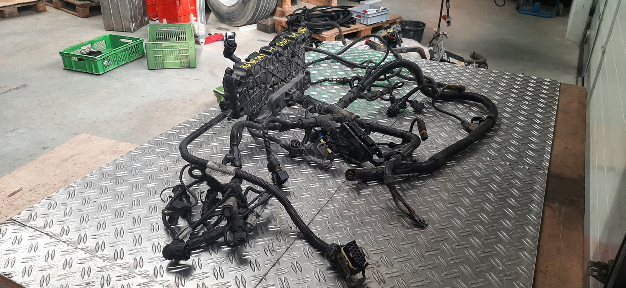 Gebrauchter MAN TGL 8.220 Motor - Kabelbaum / Kabelstrang , Artikel - Nr. : 81.25453 - 6457 - Cables/ Alambres para Camión: foto 5 Gebrauchter MAN TGL 8.220 Motor - Kabelbaum / Kabelstrang , Artikel - Nr. : 81.25453 - 6457 - Cables/ Alambres para Camión: foto 5