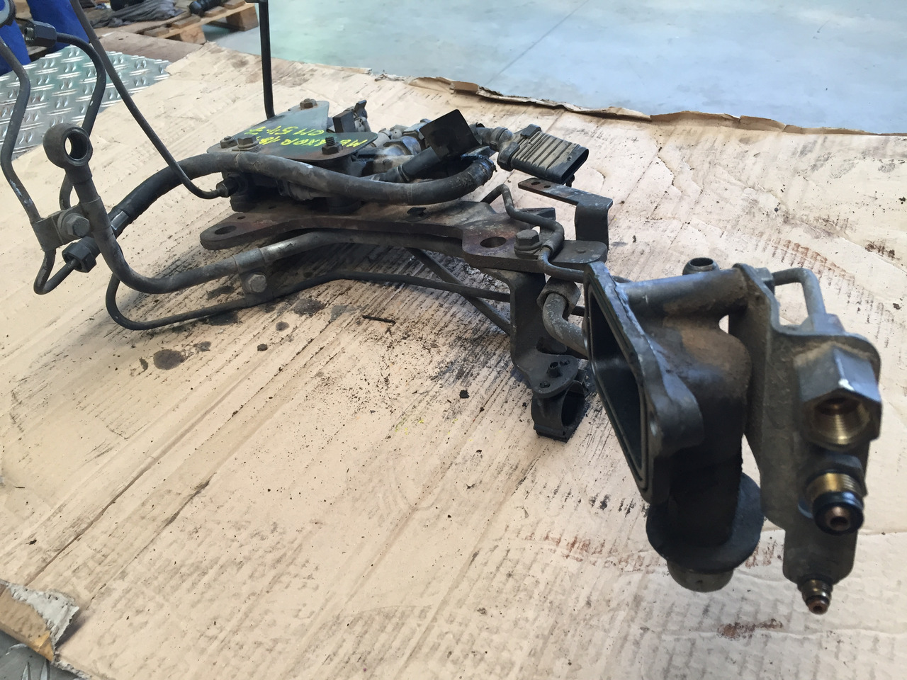 Gebrauchter Motorleitungssatz, MB Axor 1840, OM 457 LA, Artikel - Nr. : A 457 150 17 20 - Cables/ Alambres para Camión: foto 2 Gebrauchter Motorleitungssatz, MB Axor 1840, OM 457 LA, Artikel - Nr. : A 457 150 17 20 - Cables/ Alambres para Camión: foto 2