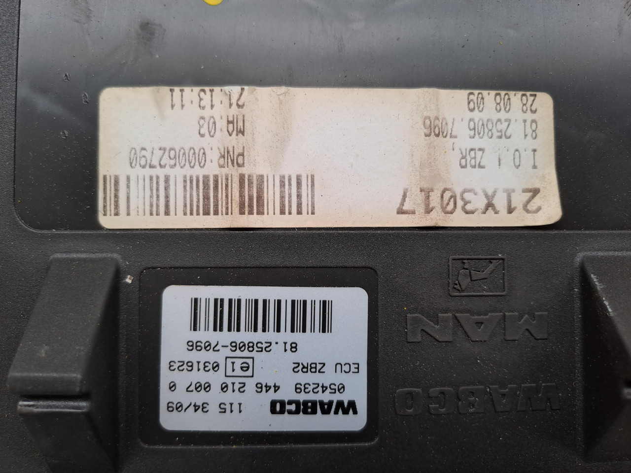 Gebrauchtes MAN TGX 26.440 Steuergerät zentraler Bordrechner, Artikel - Nr. : 81.25806 - 7096 - Unidad de control para Camión: foto 1 Gebrauchtes MAN TGX 26.440 Steuergerät zentraler Bordrechner, Artikel - Nr. : 81.25806 - 7096 - Unidad de control para Camión: foto 1