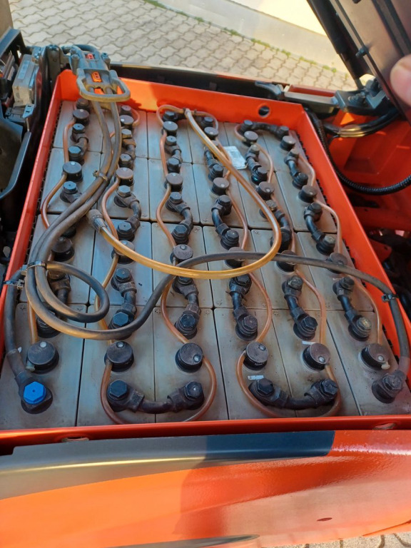 Linde E 20 PH -02 Duplexmast, Seitenschieber - Carretilla elevadora eléctrica: foto 5 Linde E 20 PH -02 Duplexmast, Seitenschieber - Carretilla elevadora eléctrica: foto 5