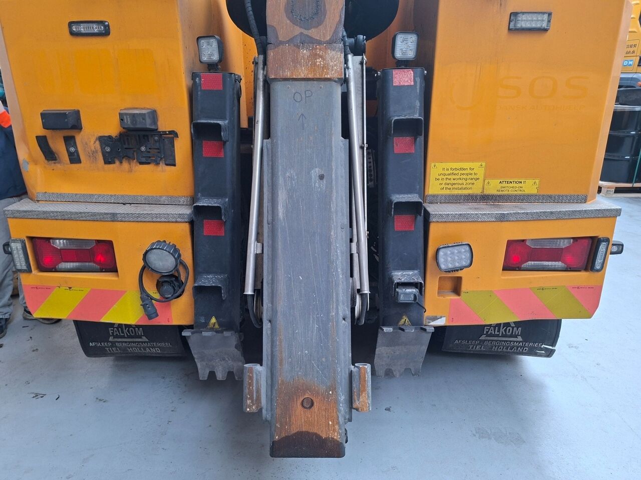 IVECO Daily 70C18 - Grua de remolque autos: foto 4 IVECO Daily 70C18 - Grua de remolque autos: foto 4