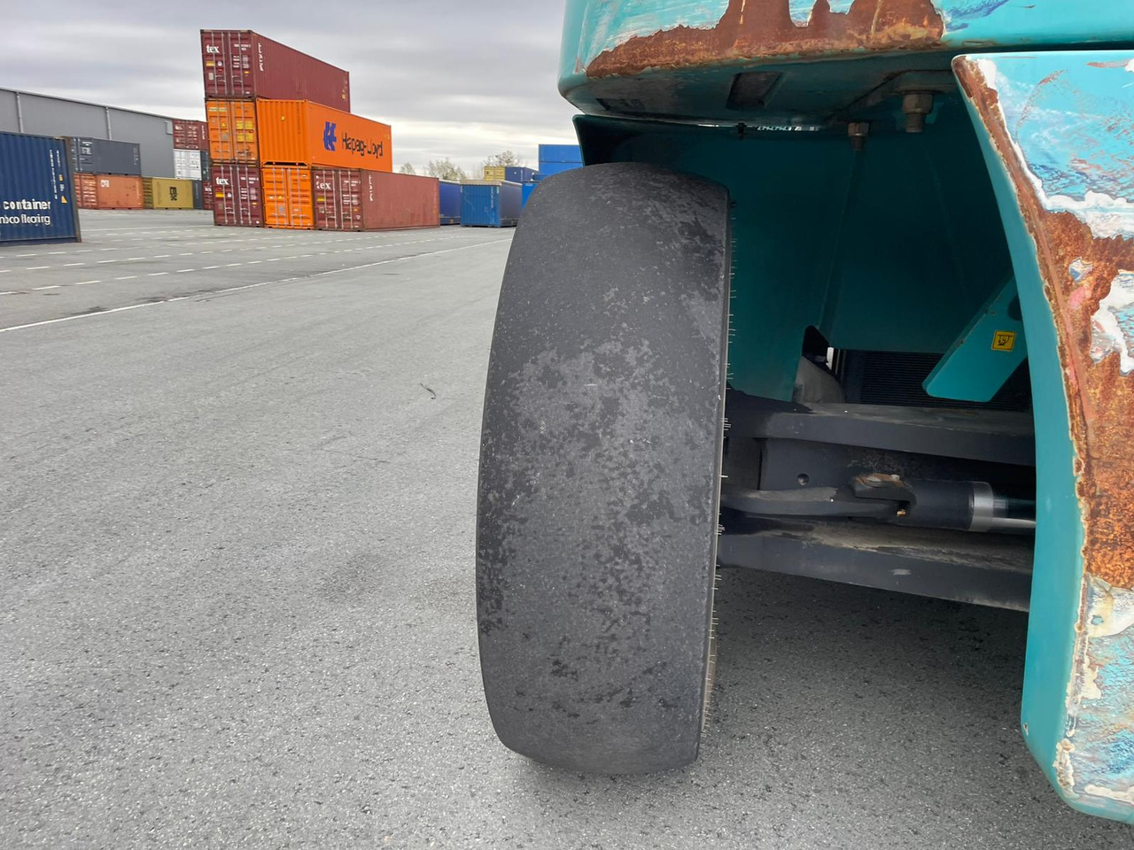 KONECRANES SMV 4123 CC5 - Reach stacker: foto 5 KONECRANES SMV 4123 CC5 - Reach stacker: foto 5