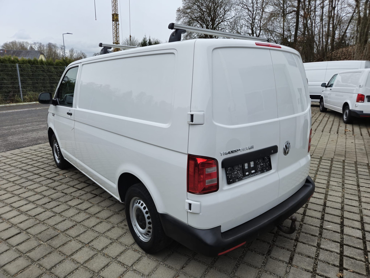 VOLKSWAGEN T6 Transporter Kasten-Kombi Standheizung - Furgón: foto 5 VOLKSWAGEN T6 Transporter Kasten-Kombi Standheizung - Furgón: foto 5