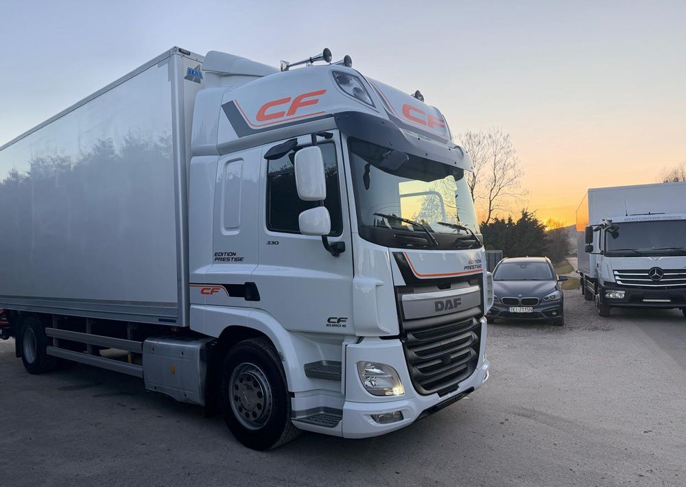 DAF CF330 /ACC/ Euro6 /Izoterma/4x2/Winda/BOK OTWIERANY /Man/Scania/Mercedes - Isotérmico camión: foto 5 DAF CF330 /ACC/ Euro6 /Izoterma/4x2/Winda/BOK OTWIERANY /Man/Scania/Mercedes - Isotérmico camión: foto 5