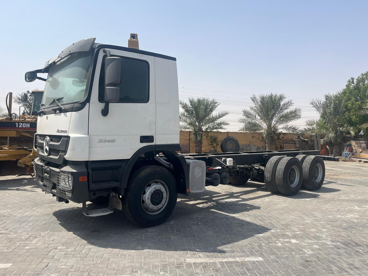 Chasis camión MERCEDES-BENZ Actros 3340: foto 29