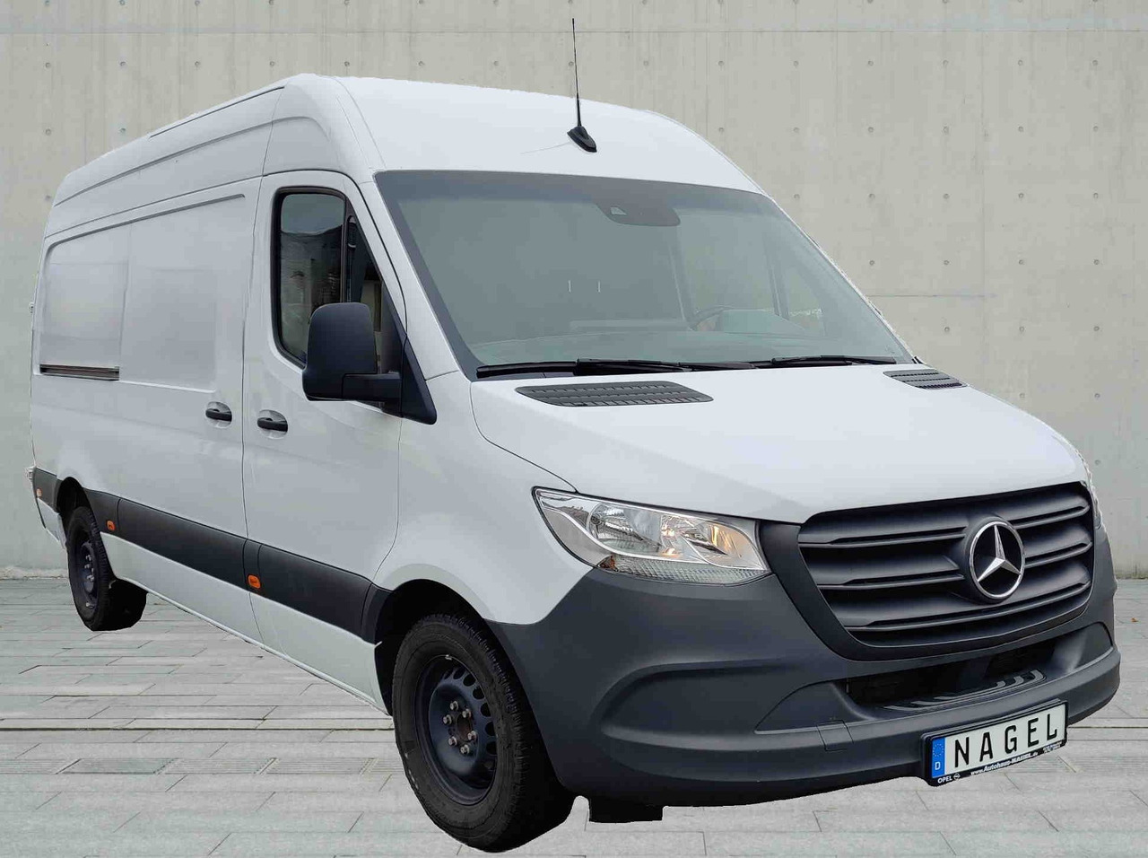 Mercedes-Benz Sprinter III Kasten RWD (907)(02.2018->) 315 CDI L2H2 Rükam Klima Apple AHK - Furgón: foto 2 Mercedes-Benz Sprinter III Kasten RWD (907)(02.2018->) 315 CDI L2H2 Rükam Klima Apple AHK - Furgón: foto 2
