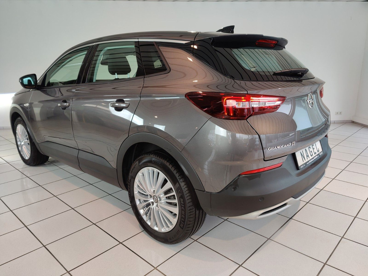 SUV/ Todoterreno Opel Grandland X 1,2 Business Inno. Navi Leder PDC DAB LED: foto 6 SUV/ Todoterreno Opel Grandland X 1,2 Business Inno. Navi Leder PDC DAB LED: foto 6