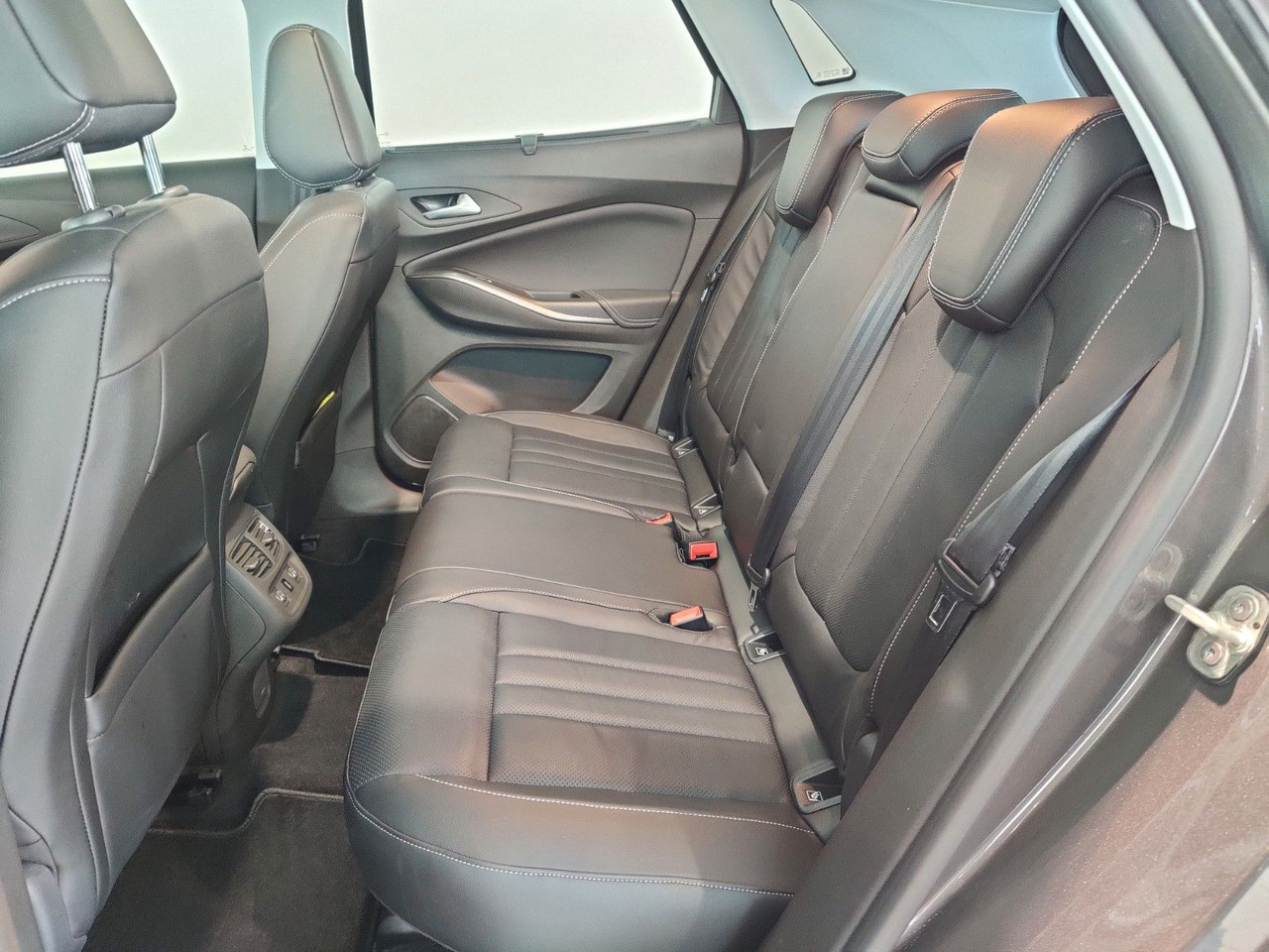 SUV/ Todoterreno Opel Grandland X 1,2 Business Inno. Navi Leder PDC DAB LED: foto 12 SUV/ Todoterreno Opel Grandland X 1,2 Business Inno. Navi Leder PDC DAB LED: foto 12