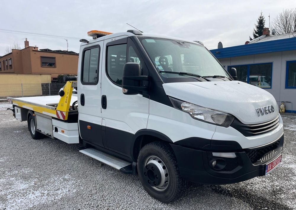 Iveco Daily 70C18 Pomoc drogowa Laweta 2017r - Grua de remolque autos: foto 3 Iveco Daily 70C18 Pomoc drogowa Laweta 2017r - Grua de remolque autos: foto 3