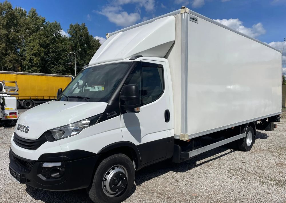 Iveco Daily 72c18 Kontener winda 2017r - Furgoneta: foto 1 Iveco Daily 72c18 Kontener winda 2017r - Furgoneta: foto 1
