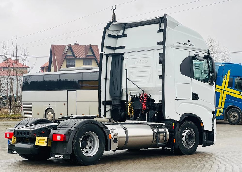 Iveco S-WAY 460 / RETARDER / - Cabeza tractora: foto 3 Iveco S-WAY 460 / RETARDER / - Cabeza tractora: foto 3