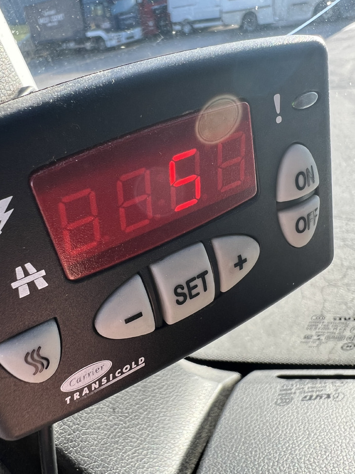 MAN TGL 8.220 4x2 - Frigorífico camión: foto 5 MAN TGL 8.220 4x2 - Frigorífico camión: foto 5