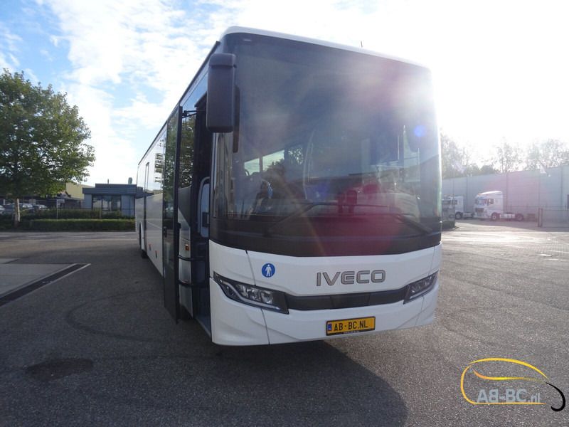 Iveco New 13 MTR Crossway 61 seats ADAS - Autocar: foto 2 Iveco New 13 MTR Crossway 61 seats ADAS - Autocar: foto 2