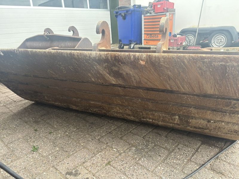 Diversen diversen - Excavadora de cadenas: foto 4 Diversen diversen - Excavadora de cadenas: foto 4