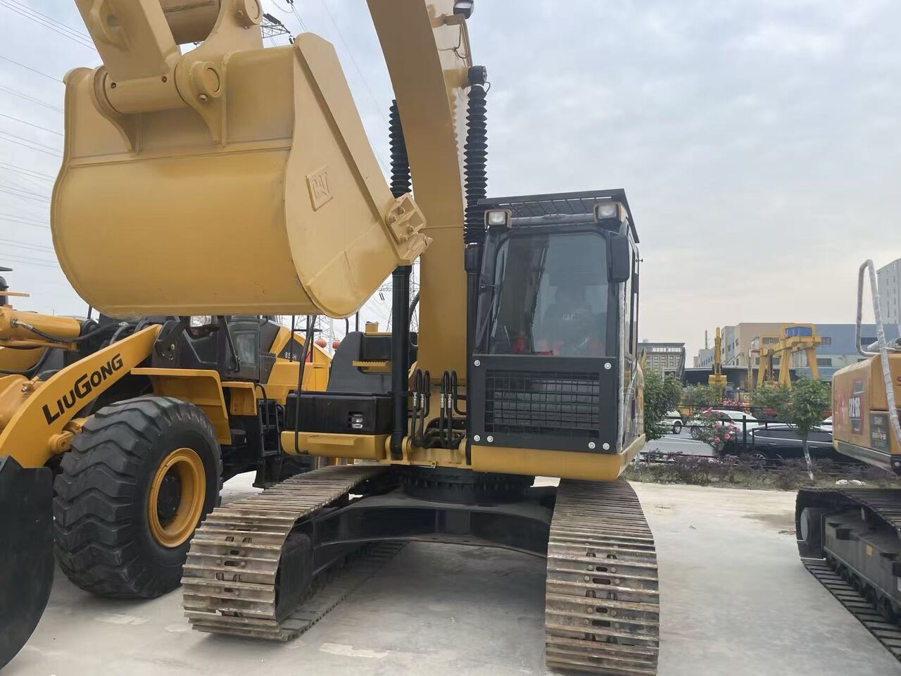 CATERPILLAR CAT 320D2 320D - Excavadora de cadenas: foto 3 CATERPILLAR CAT 320D2 320D - Excavadora de cadenas: foto 3