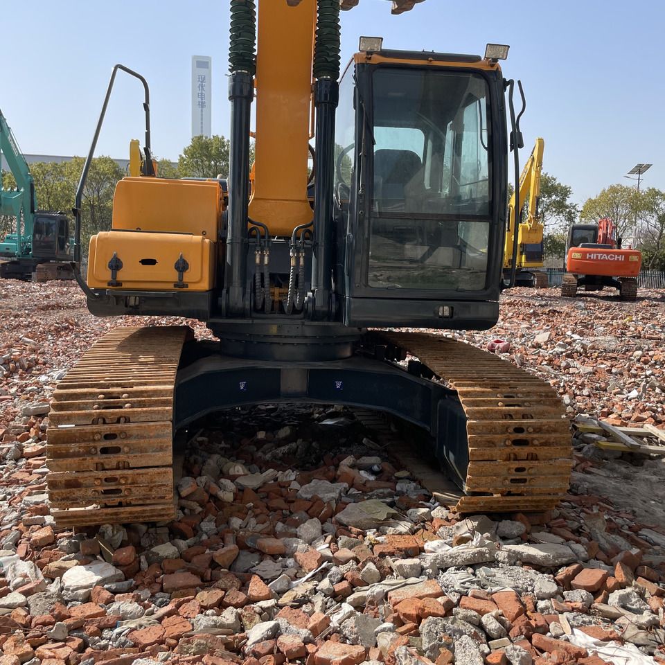 HYUNDAI 220LC-9S/T - Excavadora de cadenas: foto 5 HYUNDAI 220LC-9S/T - Excavadora de cadenas: foto 5