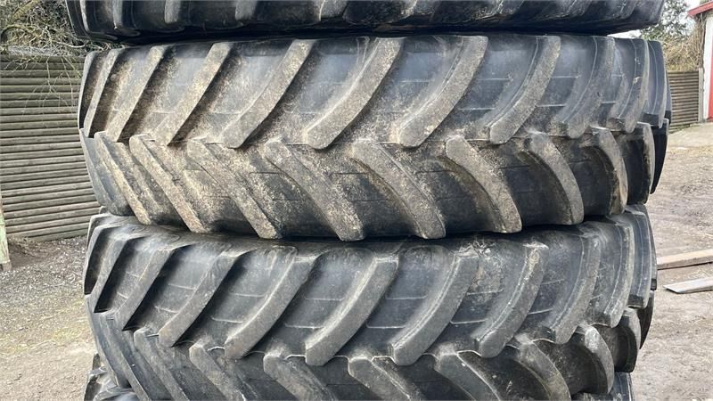 Alliance VF 520/85 R46 - Neumático para Maquinaria agrícola: foto 1 Alliance VF 520/85 R46 - Neumático para Maquinaria agrícola: foto 1