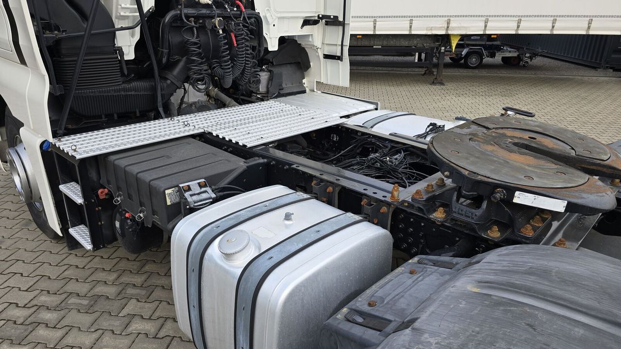 Cabeza tractora MAN TGX 460 E6: foto 11