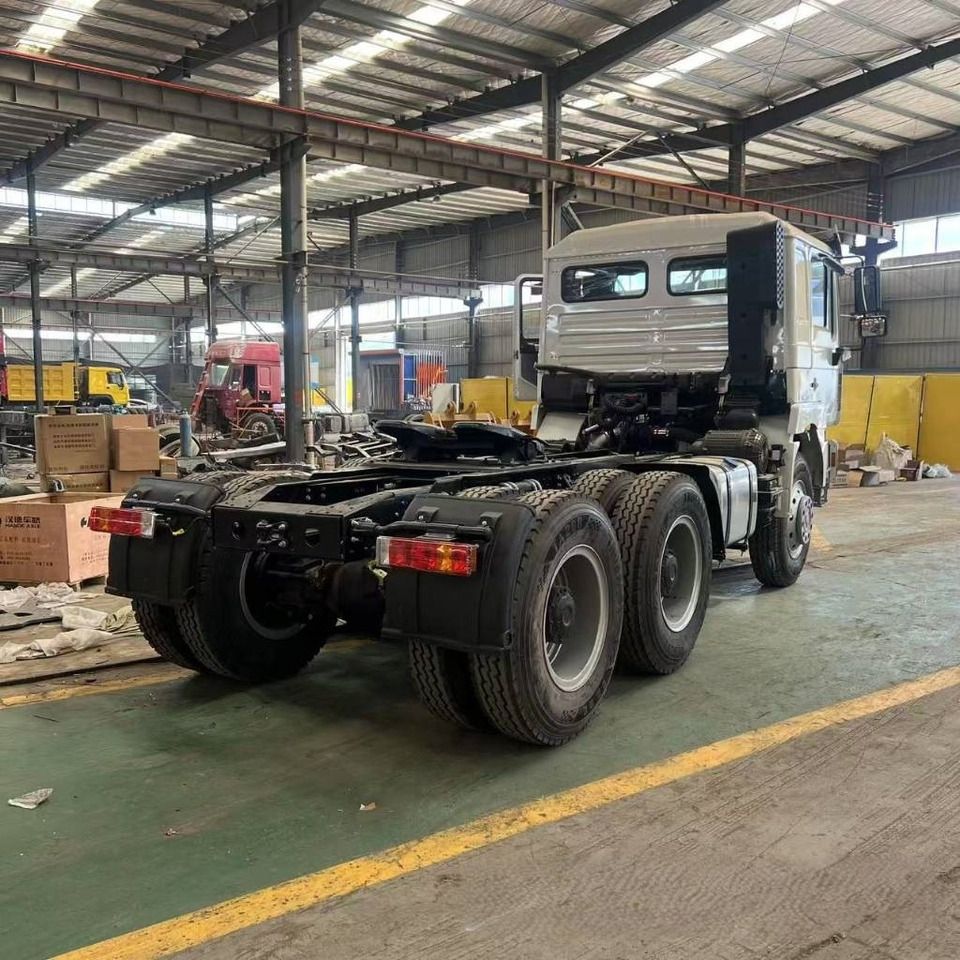 Shacman F 3000 - Cabeza tractora: foto 4 Shacman F 3000 - Cabeza tractora: foto 4