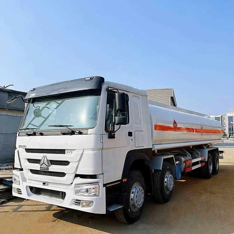 Howo 371 - Cisterna camión: foto 3 Howo 371 - Cisterna camión: foto 3