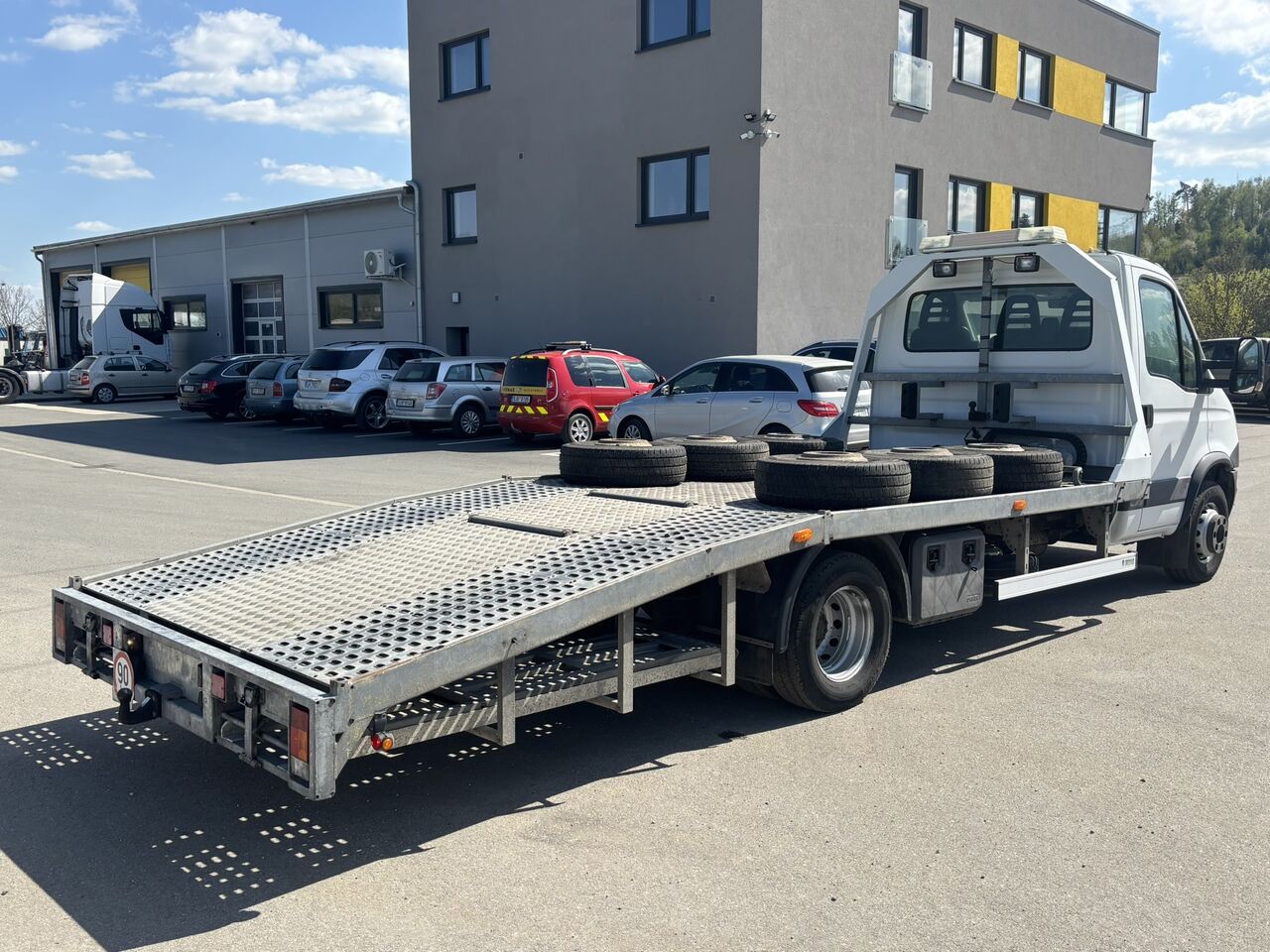 IVECO DAILY 70C17/P EEV - Portavehículos camión: foto 5 IVECO DAILY 70C17/P EEV - Portavehículos camión: foto 5