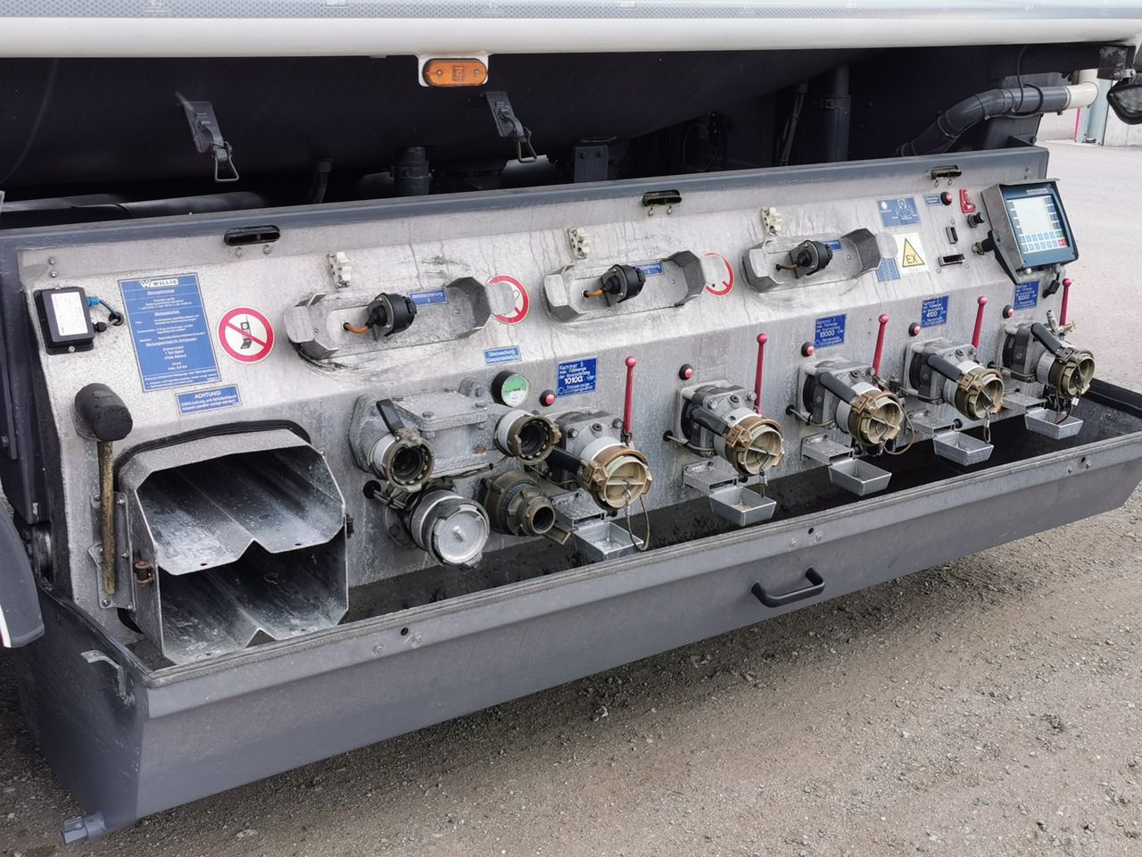 Cisterna semirremolque WILLIG 3S4455 ADR 44,45 m3: foto 7