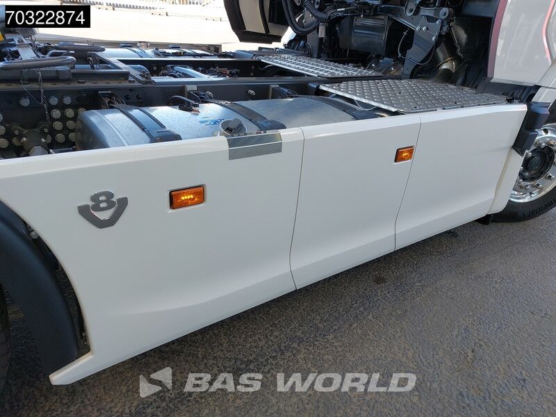 Cabeza tractora Scania S660 4X2 Retarder Full-Air 2x Tanks Standklima Leather Led ACC Alcoa Euro 6: foto 14