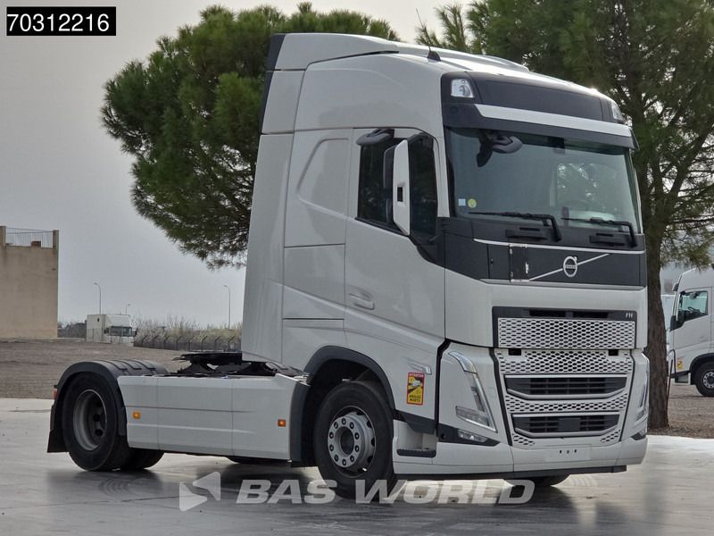 Volvo FH 460 4X2 Freno VEB, Control de crucero, Doble depósito, aire acondicionado de estacionamiento y navegador. - Cabeza tractora: foto 3 Volvo FH 460 4X2 Freno VEB, Control de crucero, Doble depósito, aire acondicionado de estacionamiento y navegador. - Cabeza tractora: foto 3