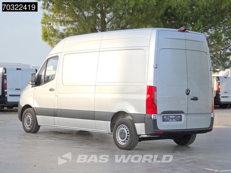 Mercedes-Benz Sprinter 215 CDI Proximaente en Stock! Automático - 150CV - L2H2 - MBUX - CarPlay - Aire Acondicionado - Sensores de aparcamiento - Euro6 - Furgoneta pequeña: foto 2 Mercedes-Benz Sprinter 215 CDI Proximaente en Stock! Automático - 150CV - L2H2 - MBUX - CarPlay - Aire Acondicionado - Sensores de aparcamiento - Euro6 - Furgoneta pequeña: foto 2