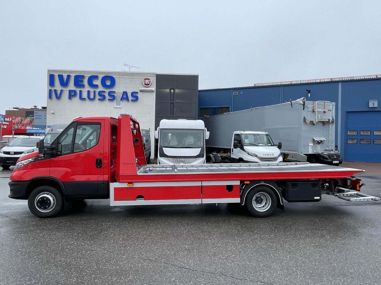 IVECO Daily 70C18H/P Tevor - Portavehículos camión: foto 4 IVECO Daily 70C18H/P Tevor - Portavehículos camión: foto 4