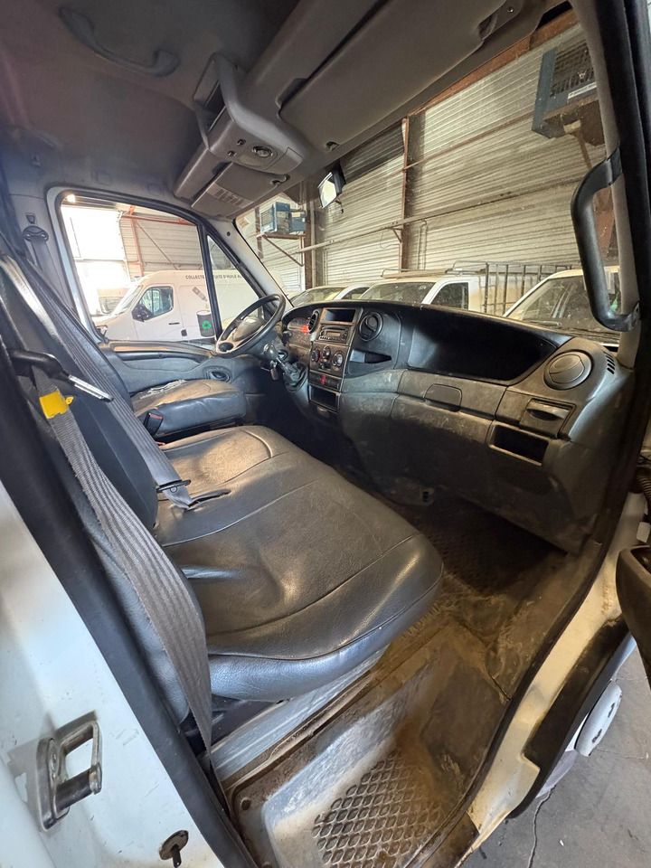 IVECO daily - Volquete furgoneta: foto 4 IVECO daily - Volquete furgoneta: foto 4