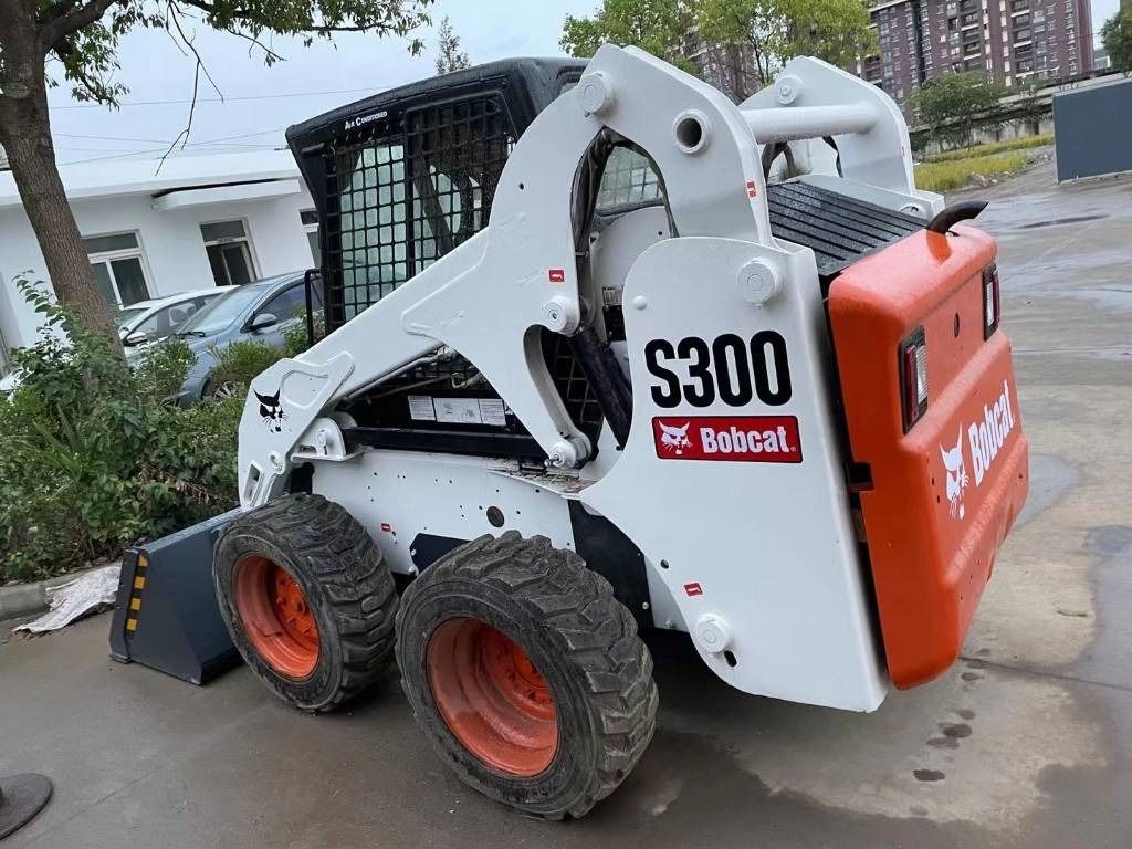 Bobcat S300 - Minicargadora: foto 5 Bobcat S300 - Minicargadora: foto 5