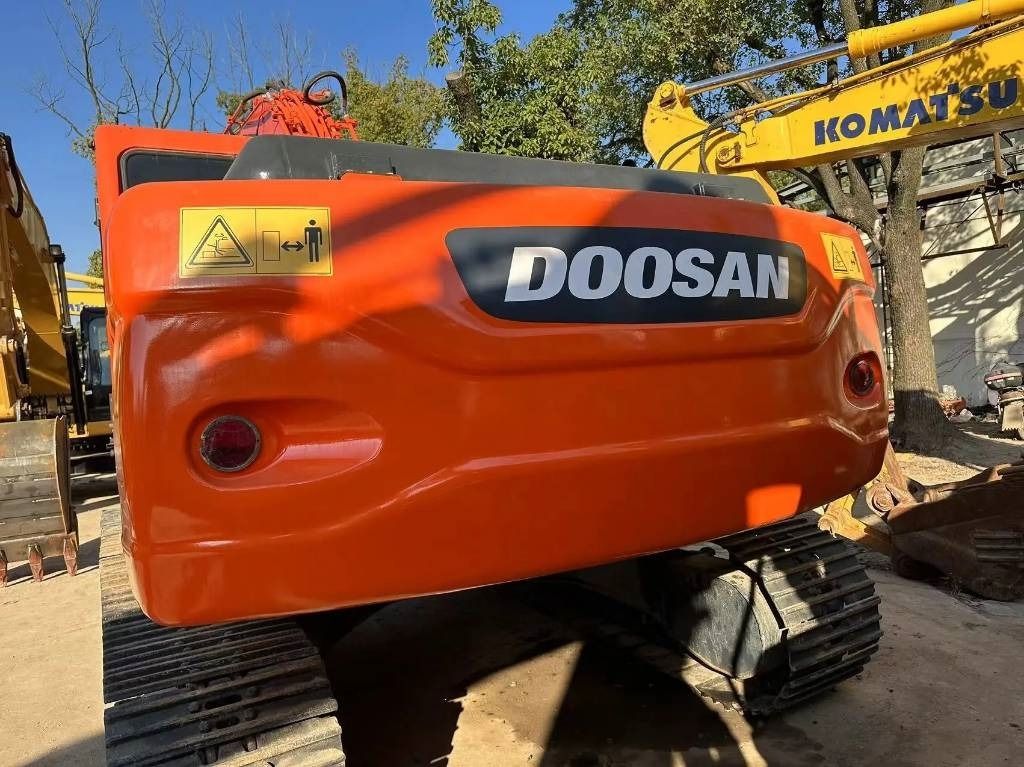 Doosan DX225LC-9C - Excavadora de cadenas: foto 2 Doosan DX225LC-9C - Excavadora de cadenas: foto 2