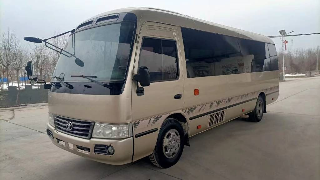 Toyota Coaster Bus - Minibús, Furgoneta de pasajeros: foto 1 Toyota Coaster Bus - Minibús, Furgoneta de pasajeros: foto 1