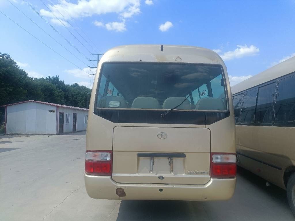 Minibús, Furgoneta de pasajeros Toyota Coaster Bus: foto 6