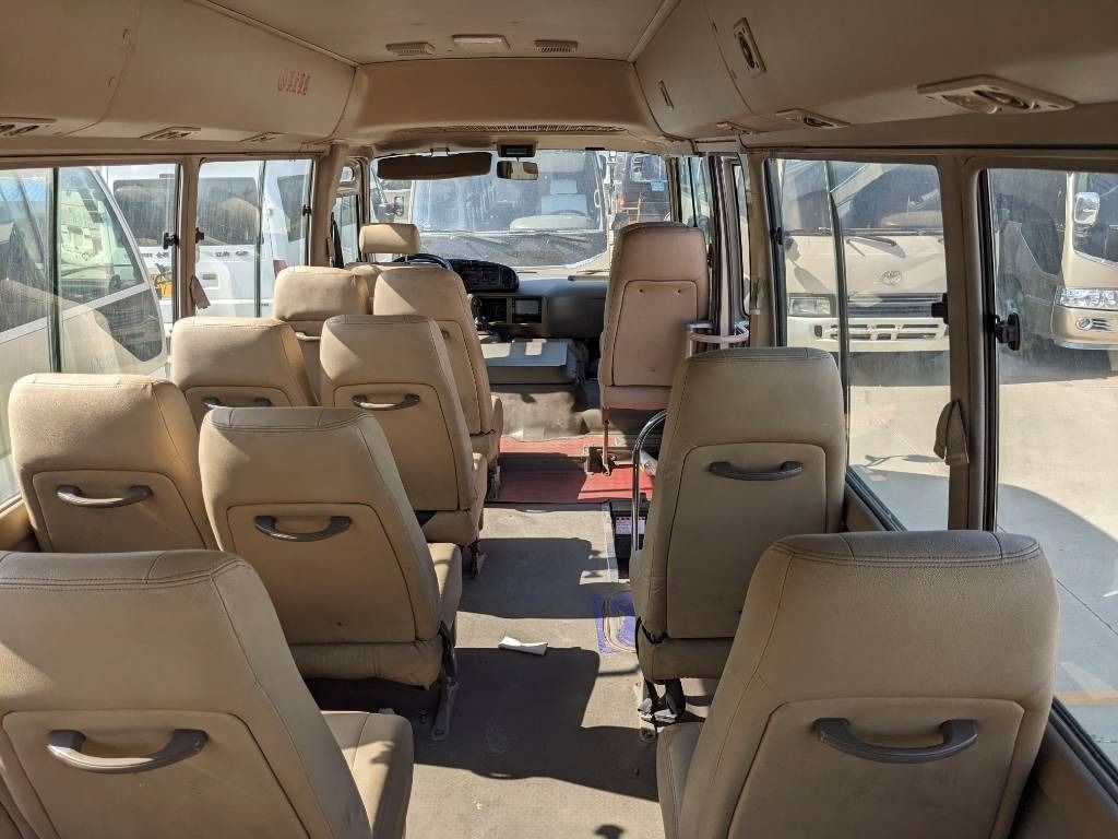 Minibús, Furgoneta de pasajeros Toyota Coaster Bus: foto 14