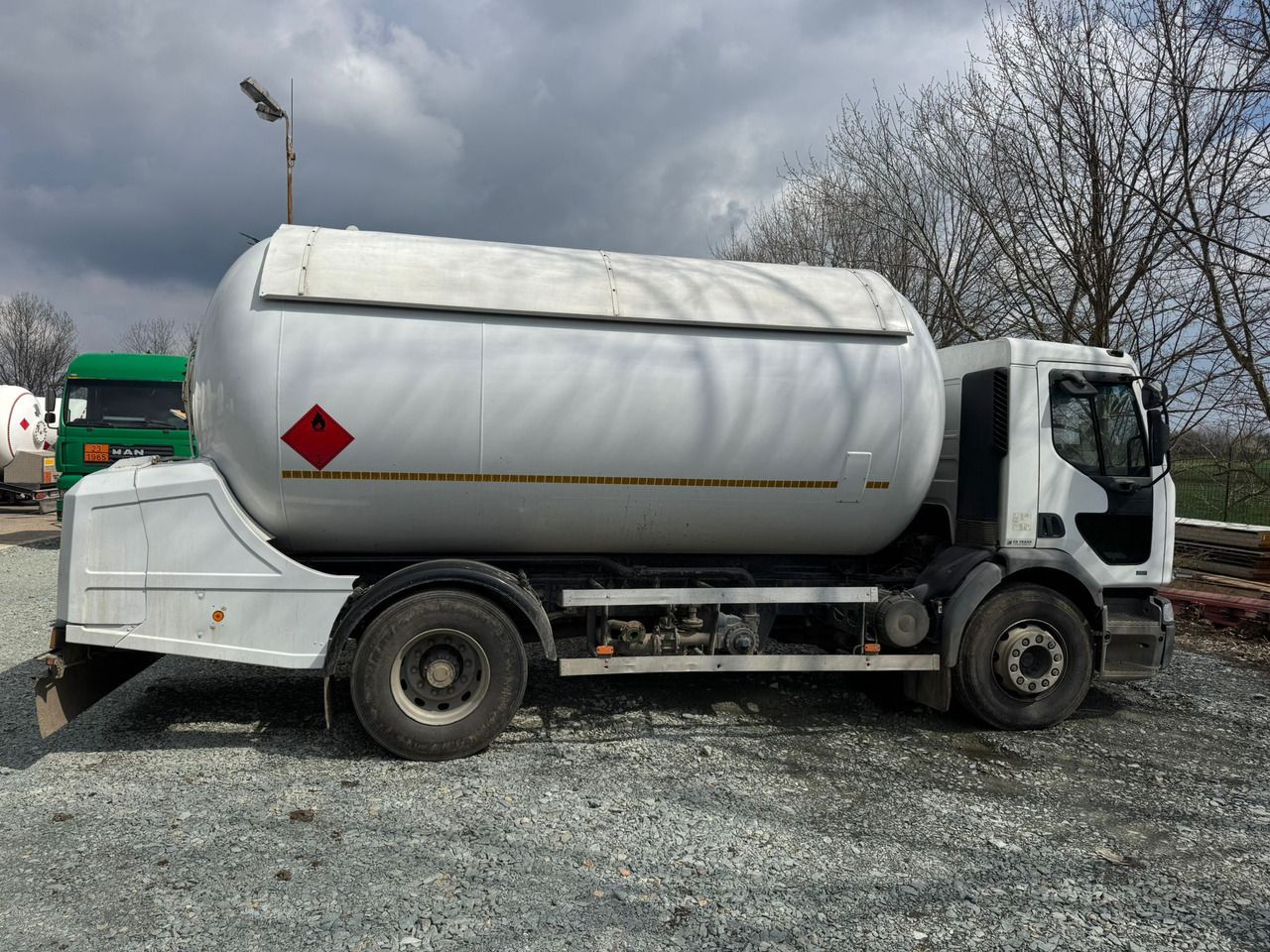 RENAULT Premium 250 DCI LPG Tanker 18 000 liters - Cisterna camión: foto 5 RENAULT Premium 250 DCI LPG Tanker 18 000 liters - Cisterna camión: foto 5