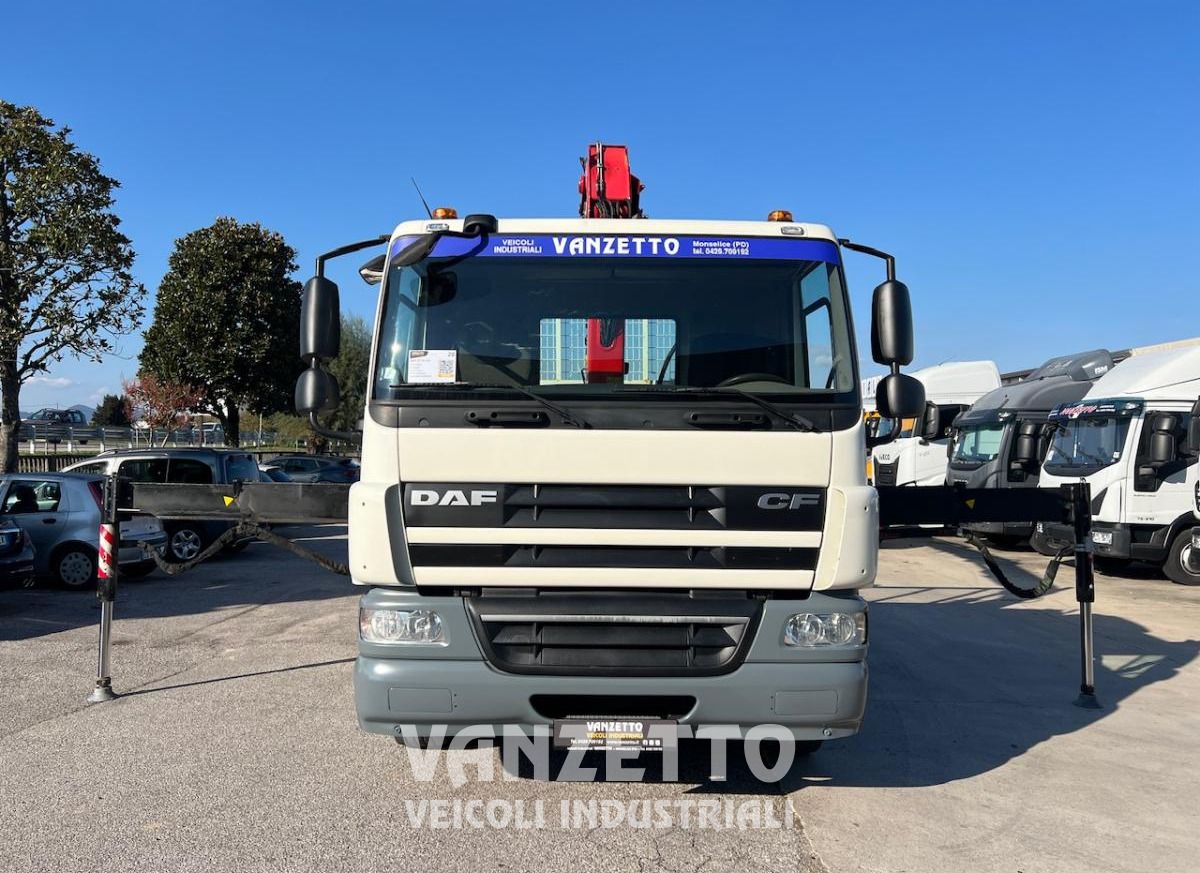 DAF CF 75.310 - Camión caja abierta, Camión grúa: foto 2 DAF CF 75.310 - Camión caja abierta, Camión grúa: foto 2