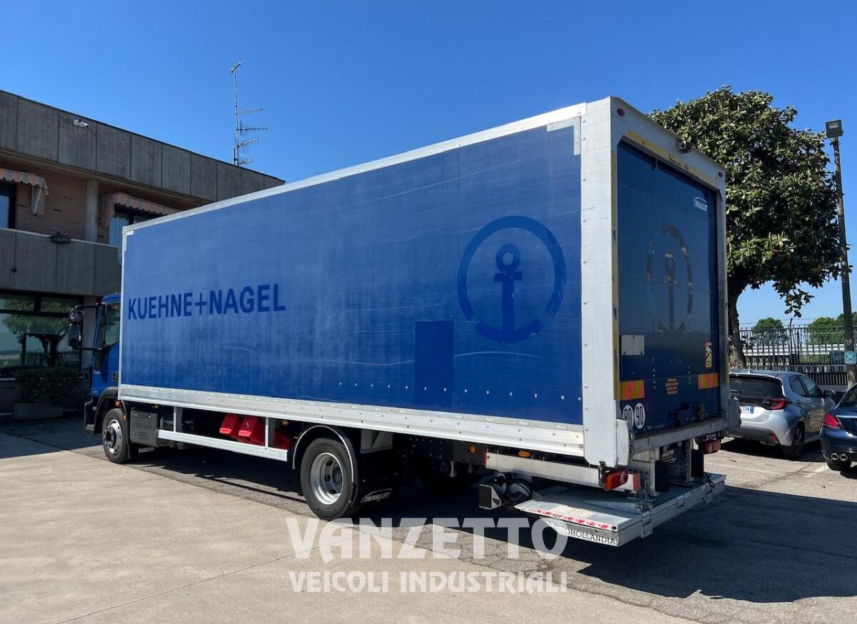 IVECO 120E22 EUROCARGO - Camión caja cerrada: foto 5 IVECO 120E22 EUROCARGO - Camión caja cerrada: foto 5