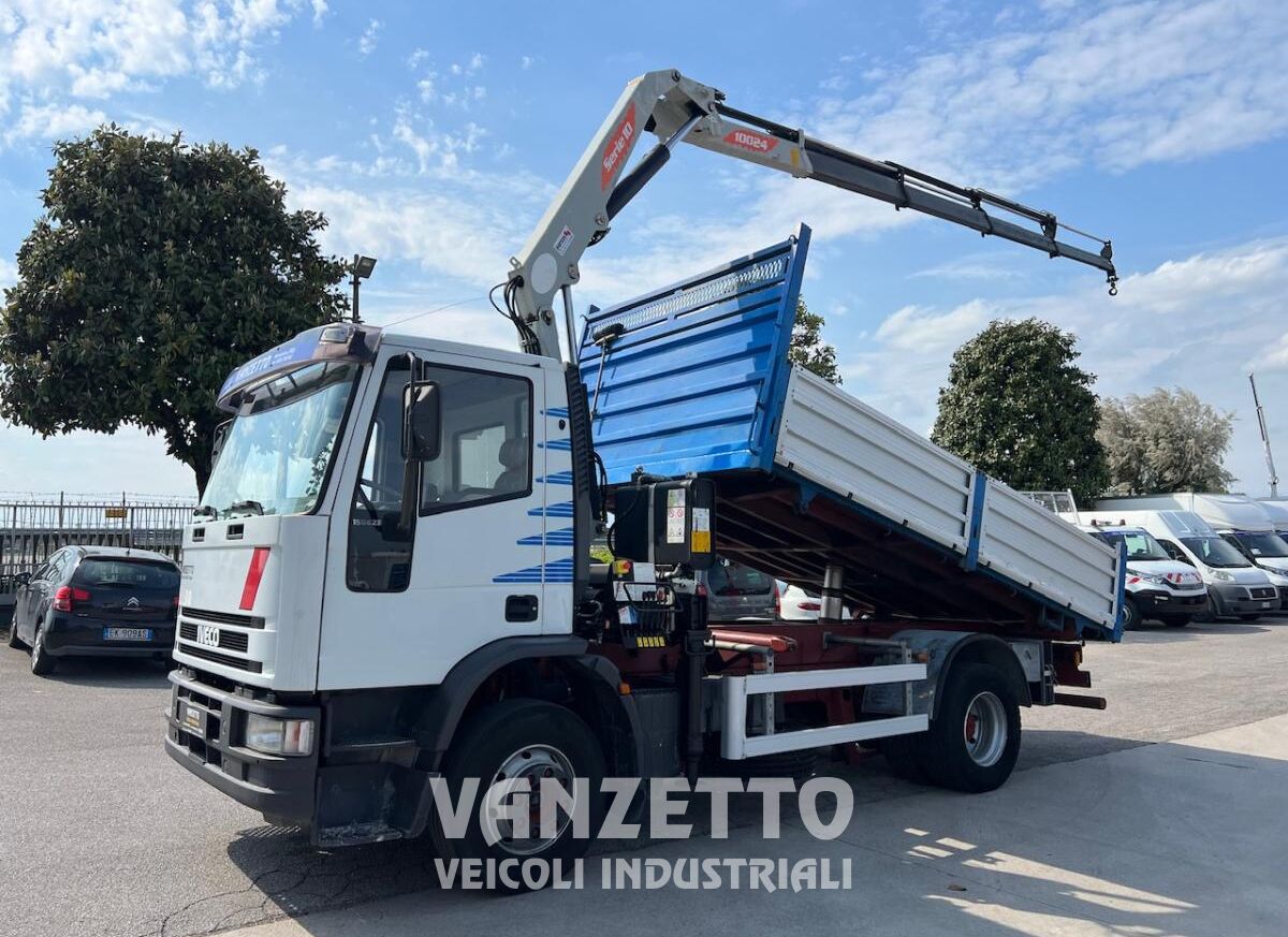 IVECO 150E23 EUROTECH - Camión grúa: foto 3 IVECO 150E23 EUROTECH - Camión grúa: foto 3