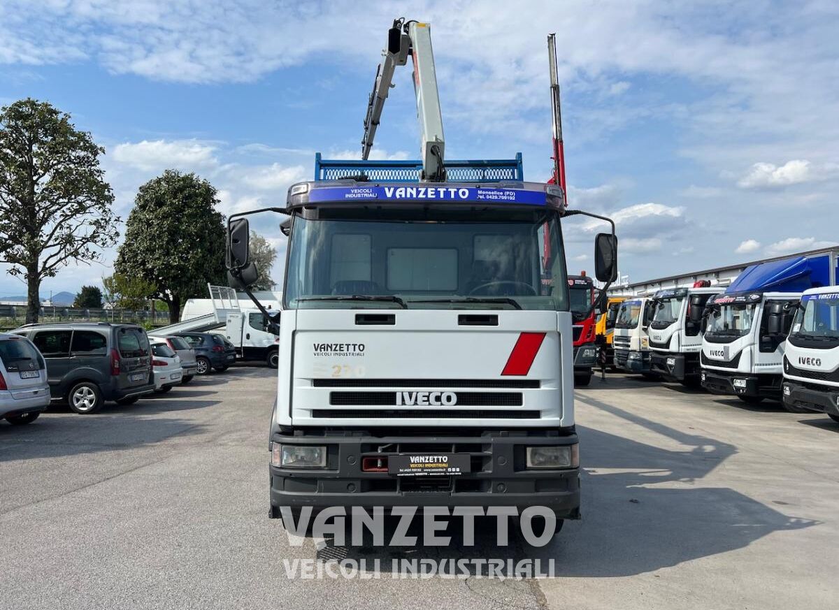 IVECO 150E23 EUROTECH - Camión grúa: foto 2 IVECO 150E23 EUROTECH - Camión grúa: foto 2