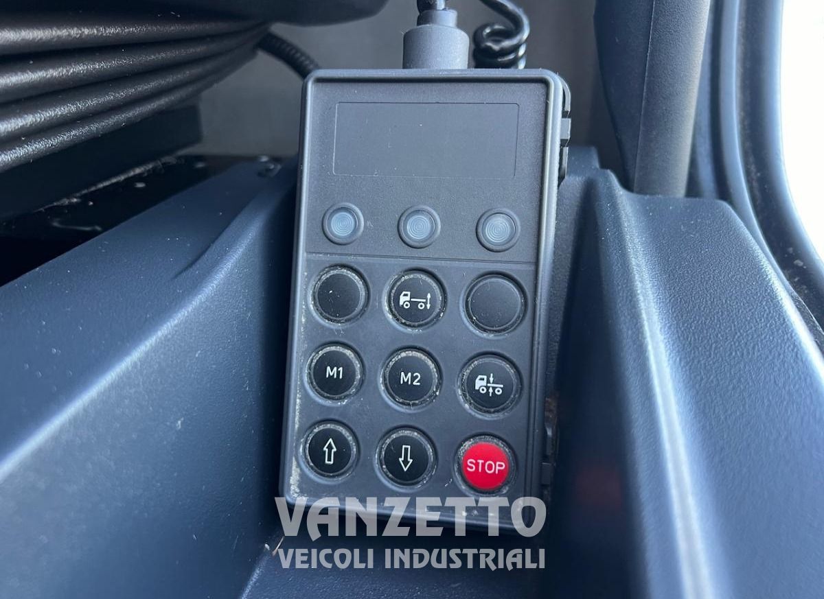 Leasing financiero de  IVECO 180E28 EUROCARGO leasing IVECO 180E28 EUROCARGO: foto 15