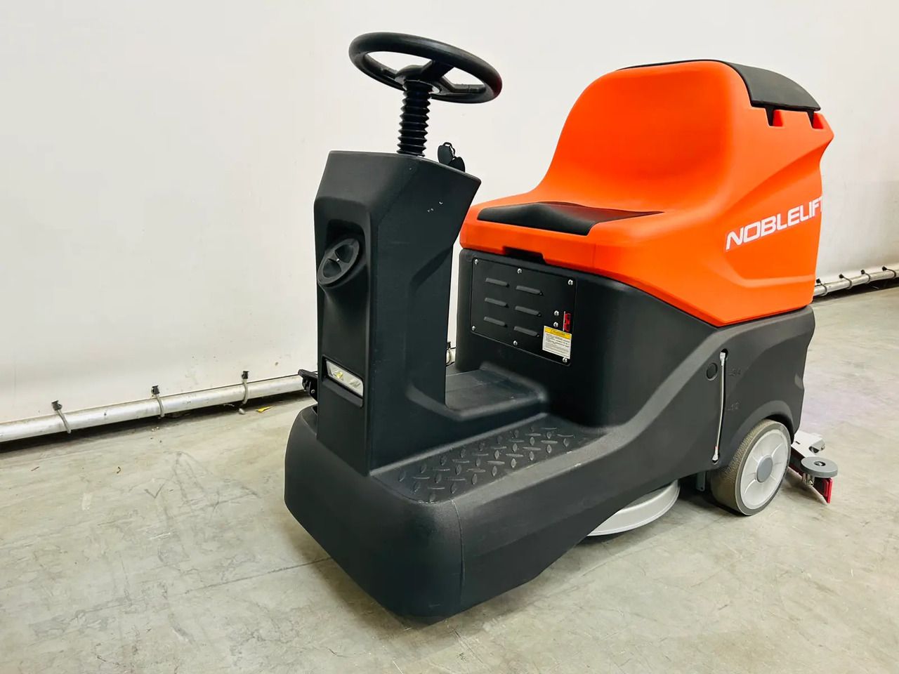 Noblelift NR530 - Fregadora: foto 1 Noblelift NR530 - Fregadora: foto 1