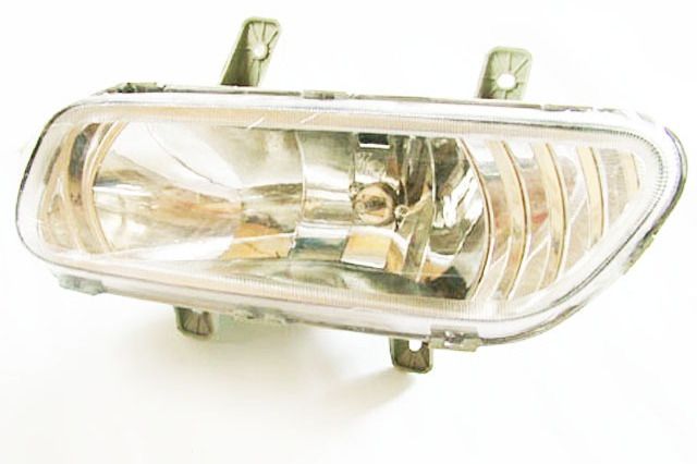 Dongfeng Truck Parts Left Front Fog Lamp Assembly 3732020-C0100 - Faro antiniebla para Camión: foto 1 Dongfeng Truck Parts Left Front Fog Lamp Assembly 3732020-C0100 - Faro antiniebla para Camión: foto 1