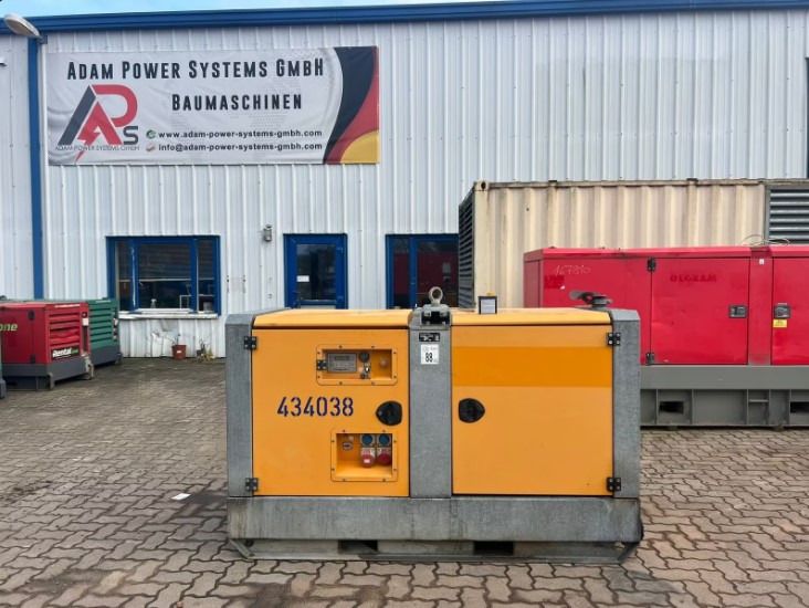 Notstromaggregat 30 KVA Deutz Stromaggregat 24 KW Generator - Generador industriale: foto 1 Notstromaggregat 30 KVA Deutz Stromaggregat 24 KW Generator - Generador industriale: foto 1