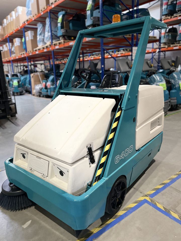 Tennant 6400 - Barredora industrial: foto 1 Tennant 6400 - Barredora industrial: foto 1