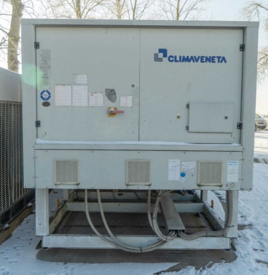 CHILLER CLIMAVENETA 642 KW - Enfriadora: foto 2 CHILLER CLIMAVENETA 642 KW - Enfriadora: foto 2