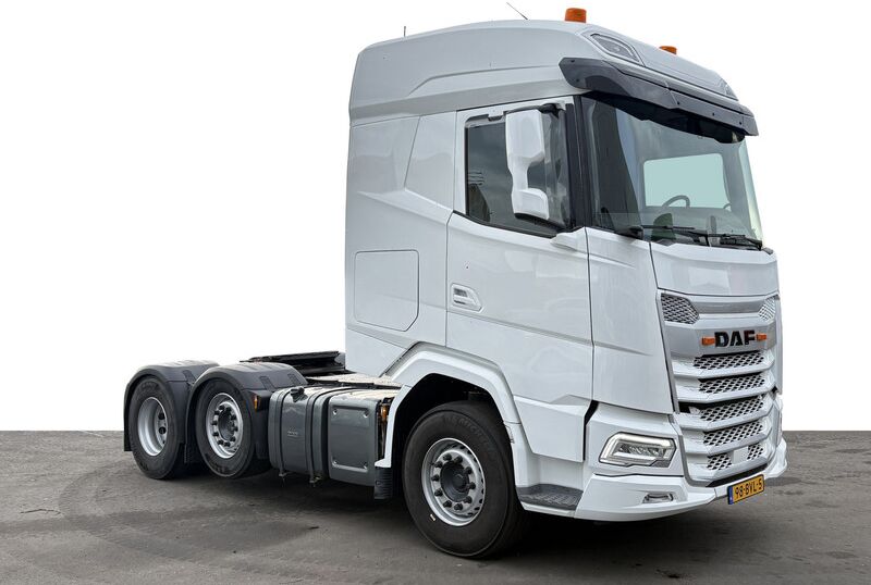 DAF XG 530 6x2 FTG ACC LED Twin-steer - Cabeza tractora: foto 3 DAF XG 530 6x2 FTG ACC LED Twin-steer - Cabeza tractora: foto 3