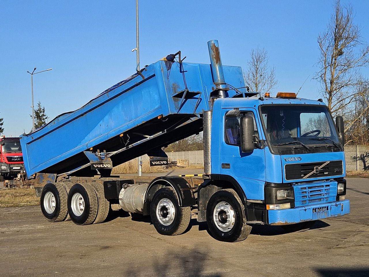 VOLVO FM12 340 - Volquete camión: foto 1 VOLVO FM12 340 - Volquete camión: foto 1