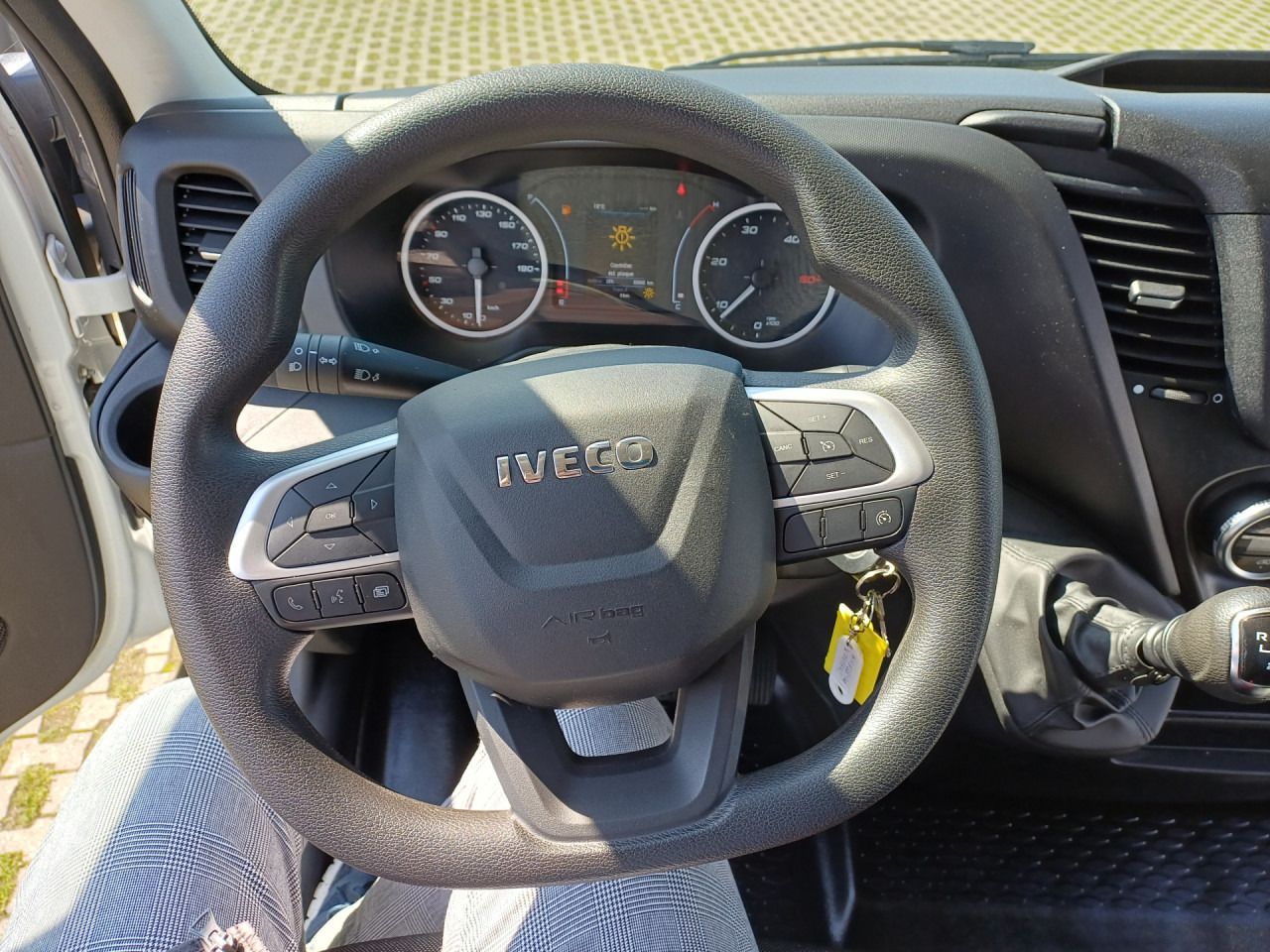 IVECO DAILY 35C16 3.0 - Furgoneta: foto 2 IVECO DAILY 35C16 3.0 - Furgoneta: foto 2